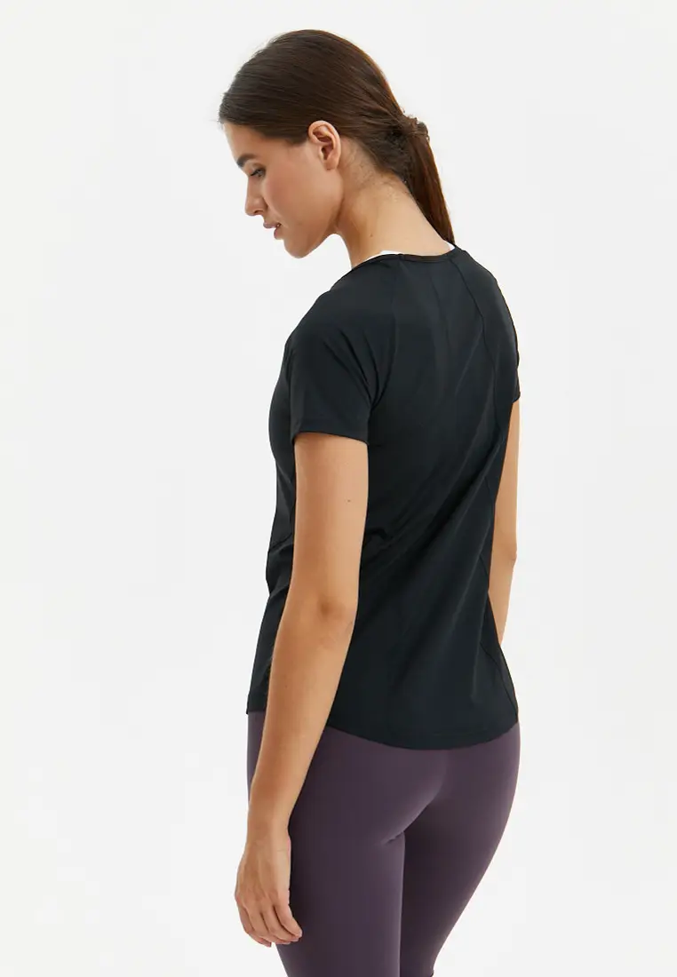 Удлиненная футболка SATIN BASE черная