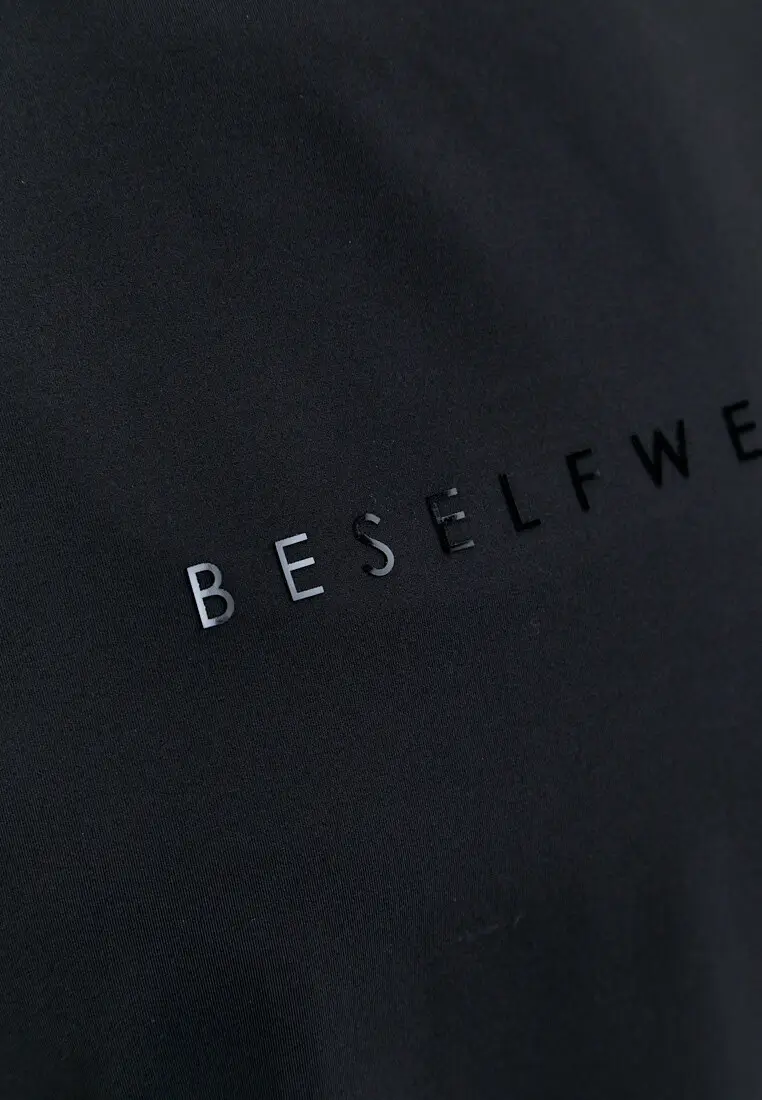 Футболка SATIN BASE черная