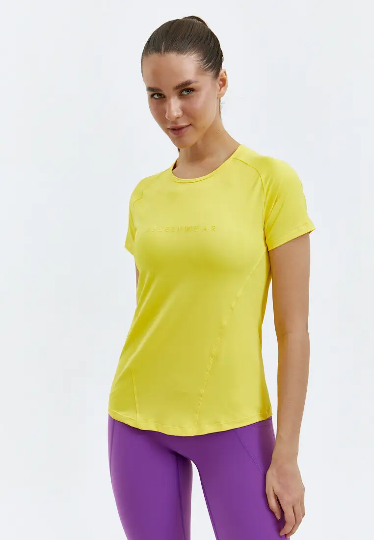 Удлиненная футболка SATIN BASE желтая