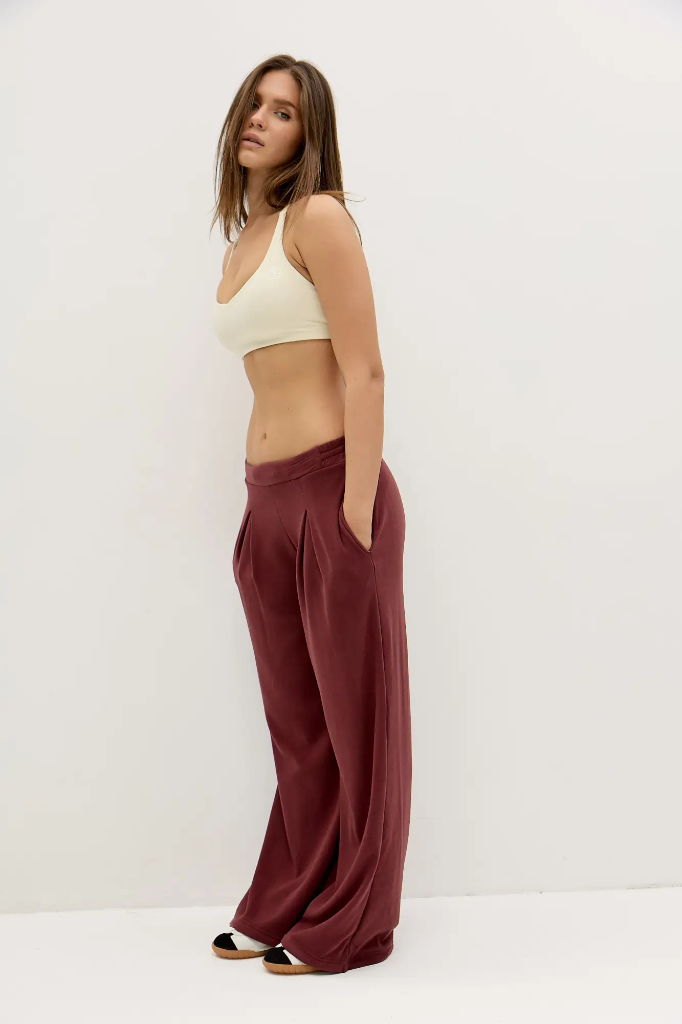 Штаны с защипами URBAN COMFORT бордовые