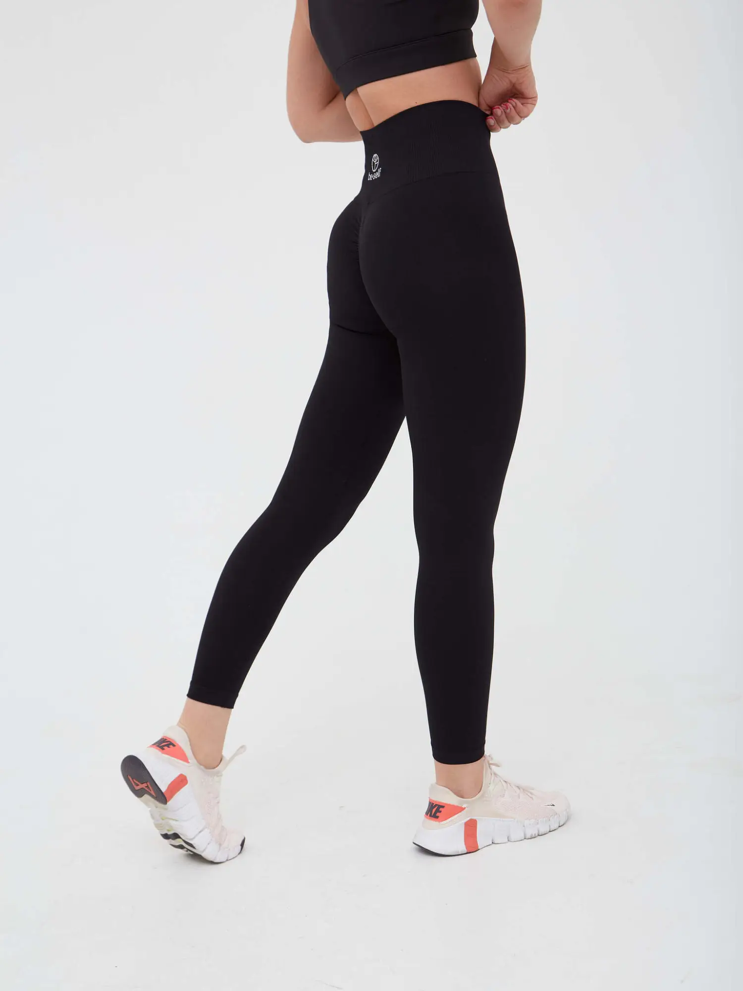 Лосины SEAMLESS PUSH-UP черные