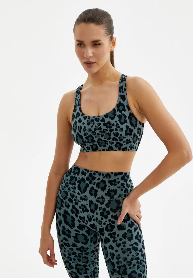 Топ-бра FAUNA пыльно-зеленый леопард 