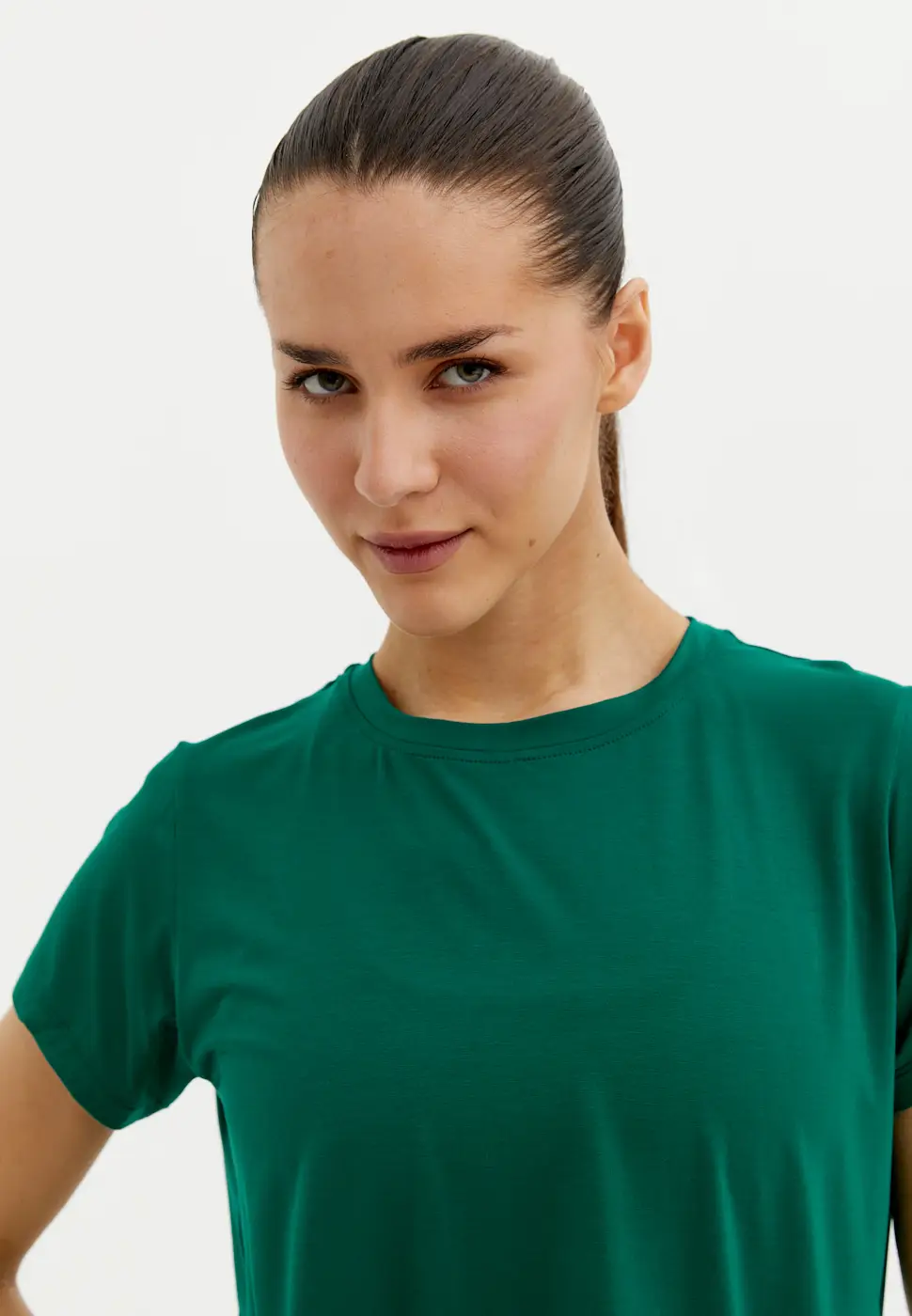 Футболка MODAL изумрудная
